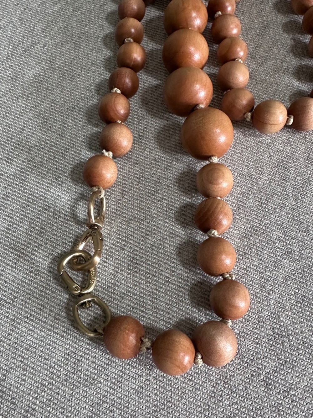 cult gaia wooden bead necklace in warm brown with gold clasp - Picture 7 of 12
